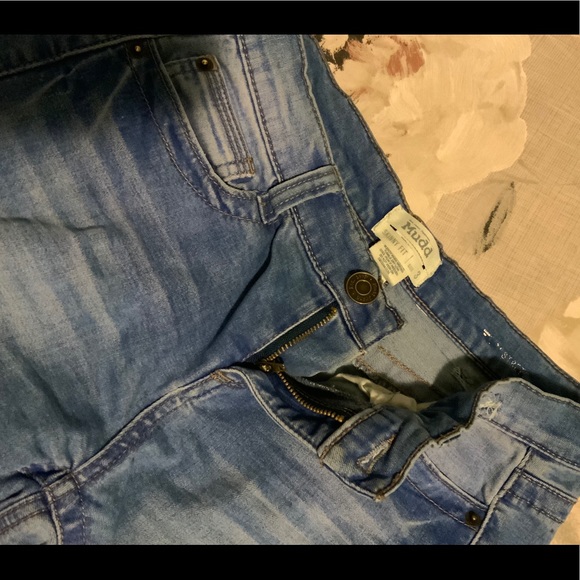 Distressed Denim Shorts | Mudd - Picture 4 of 9